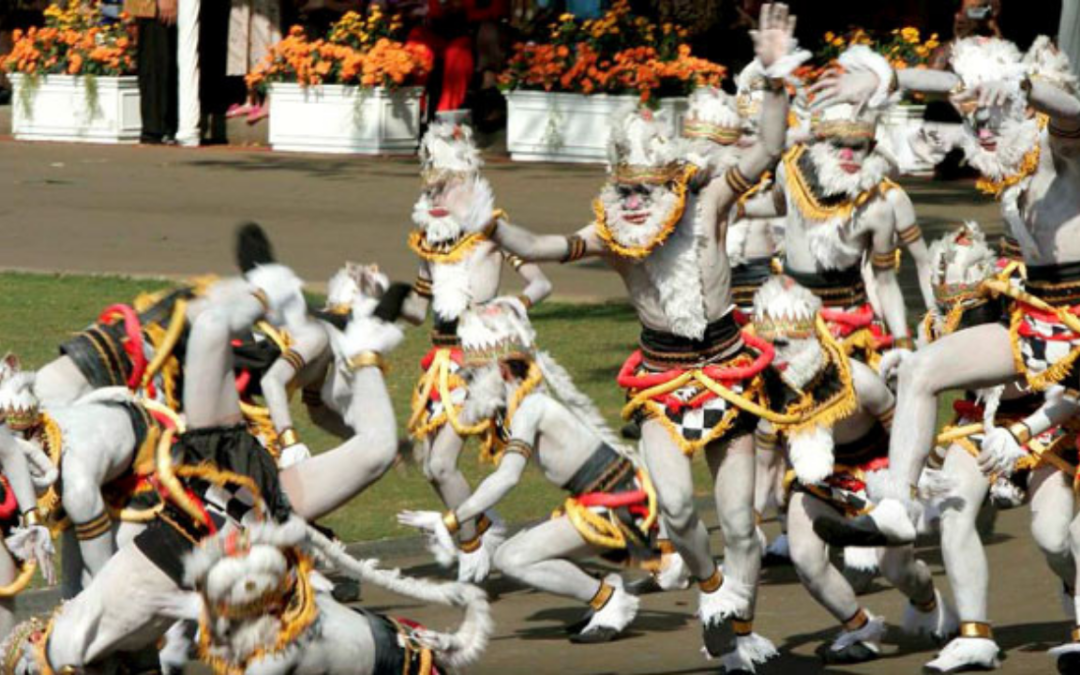 Kemeriahan Pawai Kethek Ogleng